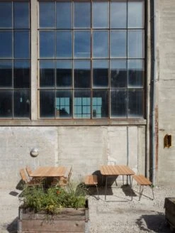 Skagerak Lilium Pöytä 160, Tiikki - Ruostumaton Teräs -Fatboy Emu Kauppa 1420072 1420073 1420074 M 1