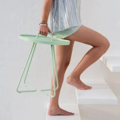 Cane-line On-the-move Pöytä, Pieni, Taupe 12 Cane-line On-the-move Pöytä, Pieni, Taupe -Fatboy Emu Kauppa 91CANE line iso