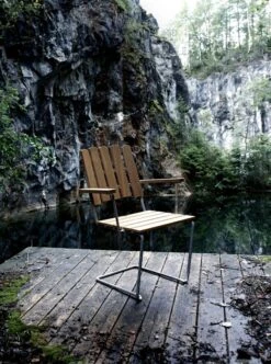 Grythyttan Stålmöbler Nojatuoli A2, Galvanoitu Teräs - öljytty Tammi -Fatboy Emu Kauppa A2 oljad ek