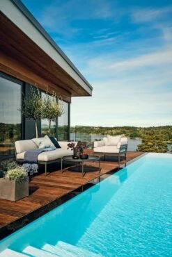 Skargaarden Anholt Nojatuoli -Fatboy Emu Kauppa ANHOLT SOFA LOUNGE CHAIR SALTO LOUNGE TABLE 2