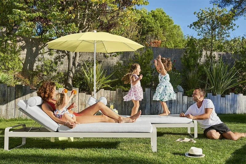 Fermob Bellevie Premium Aurinkotuoli, Acapulco Blue - Flannel Grey 6 Fermob Bellevie Premium Aurinkotuoli, Acapulco Blue - Flannel Grey - Image 4