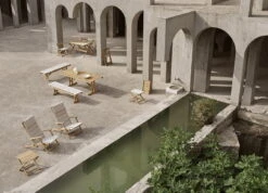 Carl Hansen & Søn BM5868 Sivupöytä, Tiikki -Fatboy Emu Kauppa BM1771 teak BM1871 teak cushion BM deck chair series