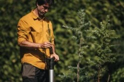 Fiskars Xact Istuttaja, Pitkävartinen -Fatboy Emu Kauppa Gardening Action Xact Standing bulb planter 1057077 05