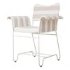 GUBI Tropique Tuoli, Valkoinen - Leslie Stripe 40 -Fatboy Emu Kauppa Gubi 2023 F3Q Tropique Dining Chair White Frame Leslie Stripe 40