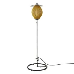 GUBI Satellite Outdoor Lattiavalaisin, Musta - Mustard Gold -Fatboy Emu Kauppa Gubi 2023 SDE Satelite Floor Lamp 2 Mustard Gold Semi Matt