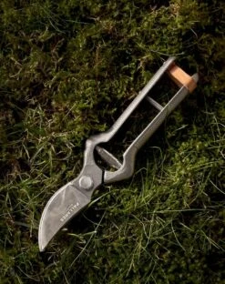 MENU Pallarès X Menu Oksasakset -Fatboy Emu Kauppa MENU Pallares Plant Shears 2