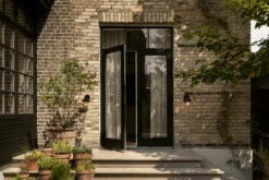 Nuura Liila Outdoor Seinävalaisin, Musta - Kirkas -Fatboy Emu Kauppa NUURA outdoor3096