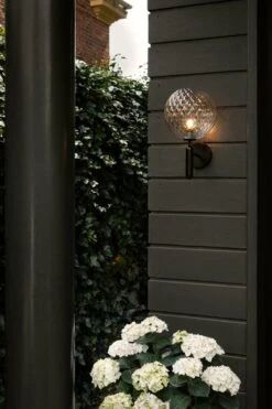 Nuura Miira Outdoor Seinävalaisin, Musta - Kirkas -Fatboy Emu Kauppa NUURA outdoor3244