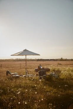 Skagerak Messina Aurinkovarjo Halk. 270cm, Raidallinen, Kulta - Valkoinen -Fatboy Emu Kauppa S1910100 Messina Umbrella 10 1 M
