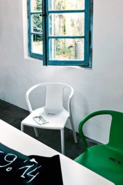 Magis Air Tuoli Käsinojilla, Valkoinen -Fatboy Emu Kauppa airarmchair