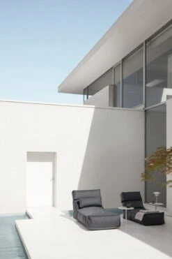 Blomus Stay Lounger Lepotuoli, L, Coal -Fatboy Emu Kauppa blomus 4899 STAY ANI LAMP RO FLOW RIVA 1