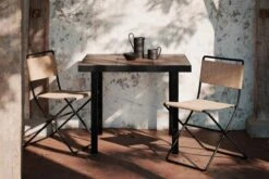 Ferm LIVING Desert Tuoli, Musta - Hiekka -Fatboy Emu Kauppa fermLIVING FlodCafeTable DesertDiningChair 2 VS