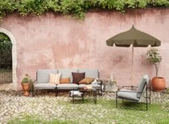 Ferm LIVING Lull Aurinkovarjo, Pyökki – Oliivinvihreä -Fatboy Emu Kauppa fermLIVING SS22 LullUmbrella MilitaryOlive image 1